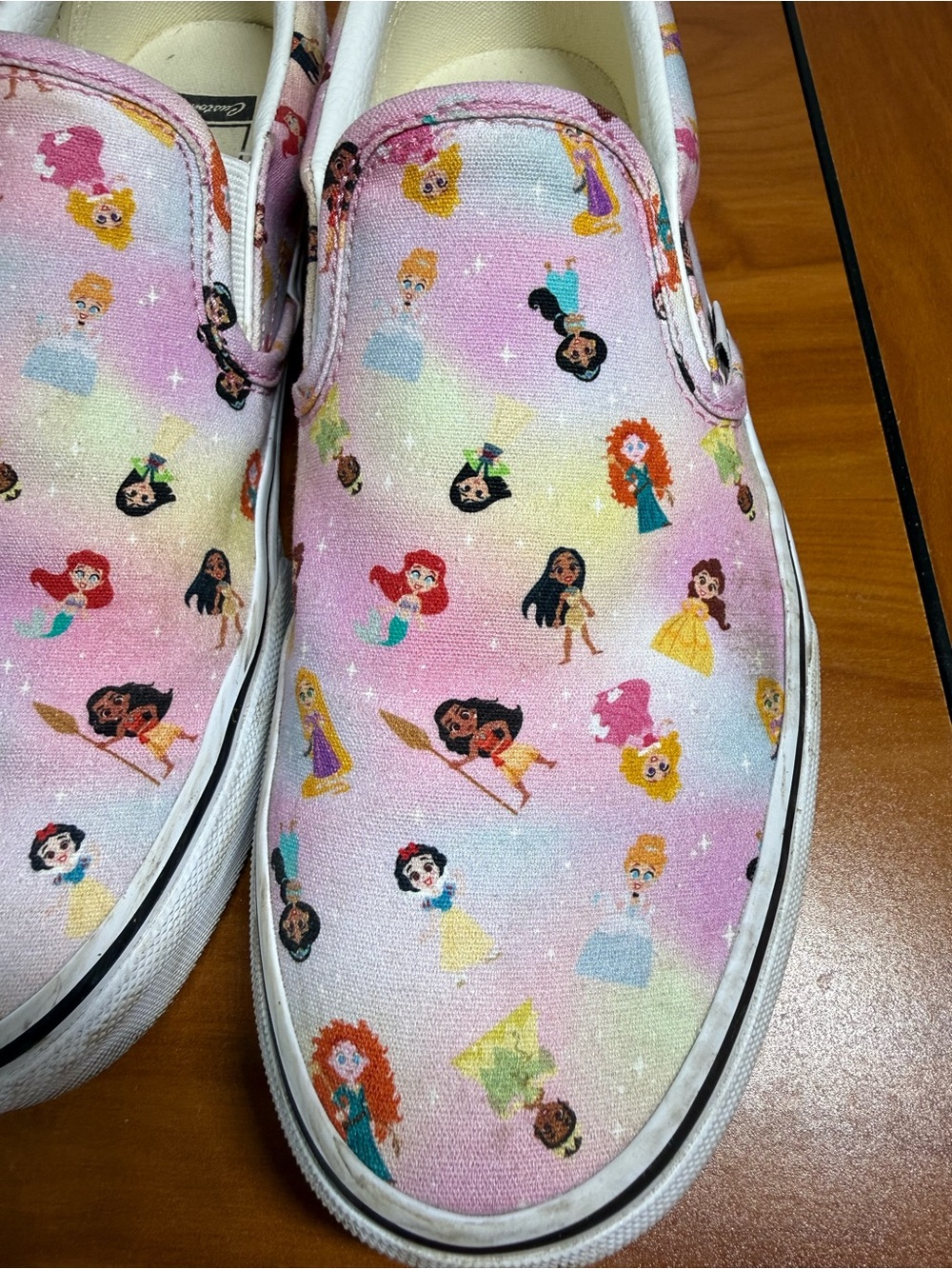 Vans x Disney Princess Custom Slip on Sneaker Pink Canvas Shoe W9.5 - Picture 3 of 10